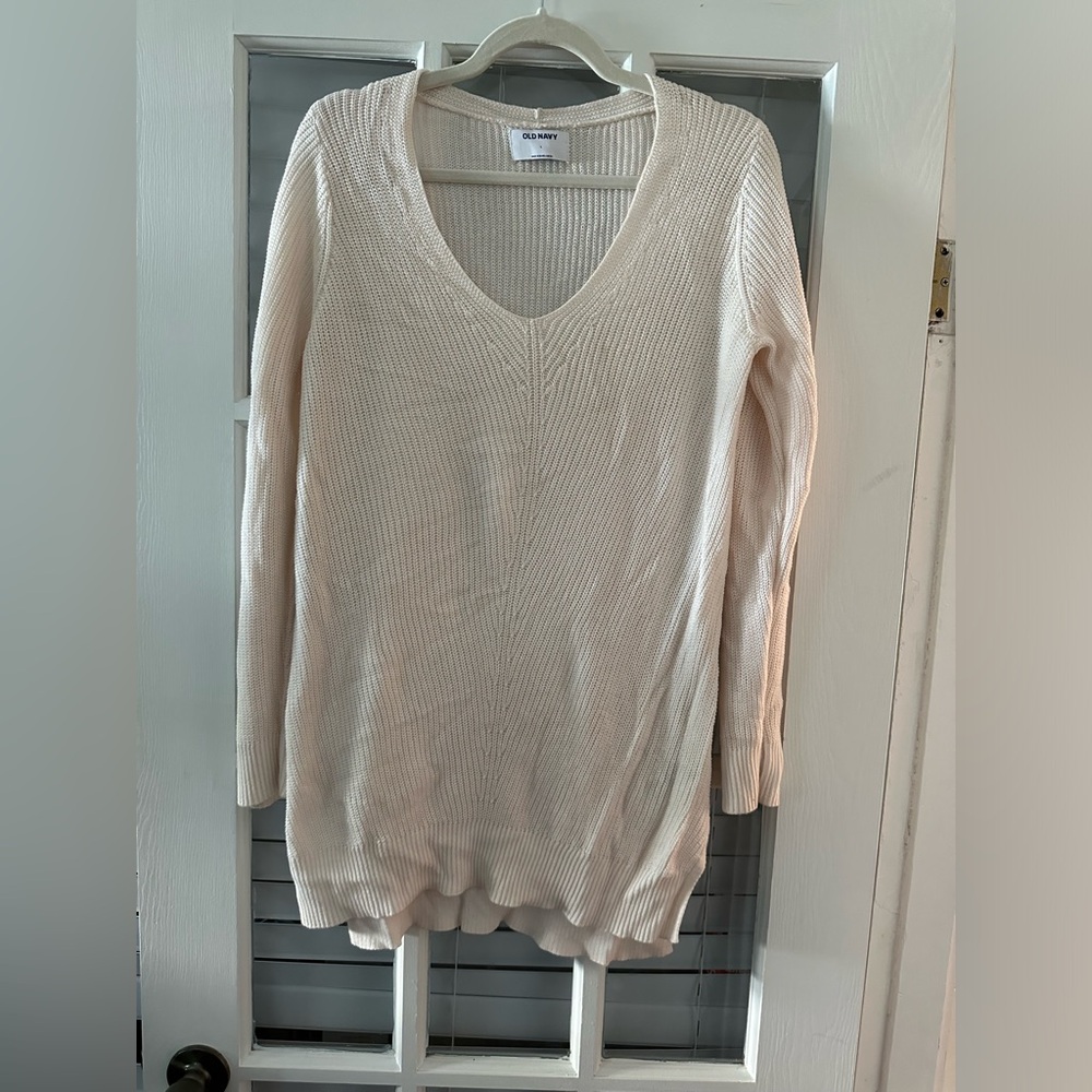Old Navy Women’s L Cream Knit V-neck Tunic Sweater | SKU 0689